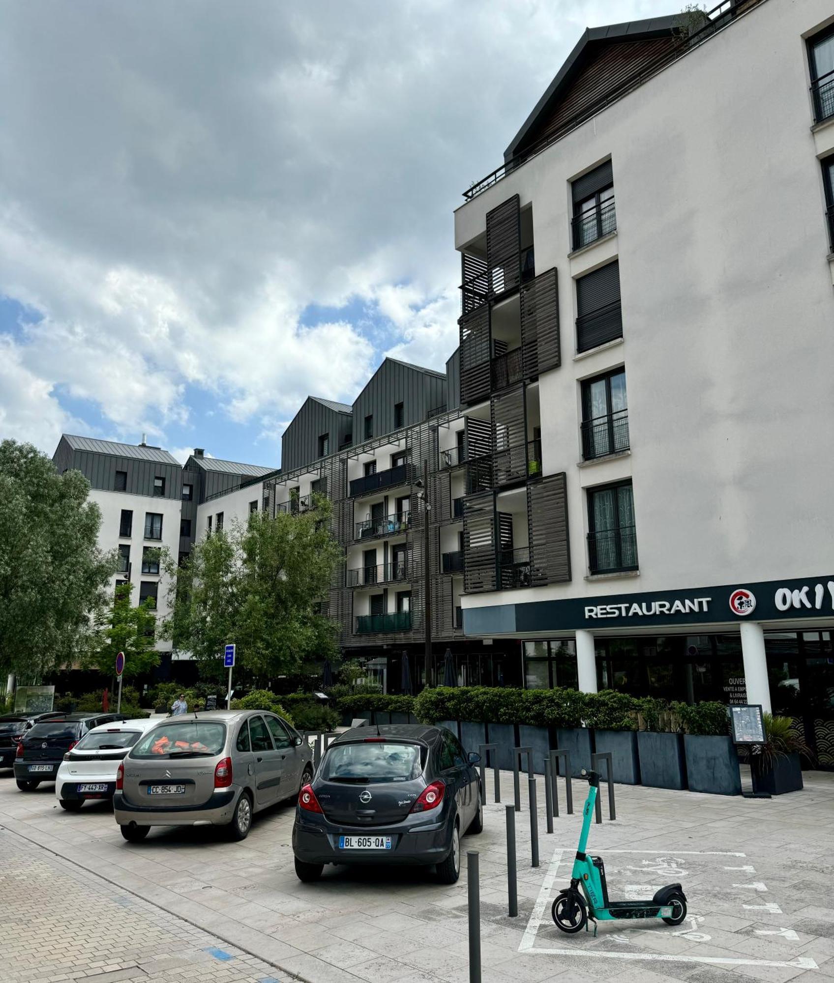 Studio 2 Adultes 2 Enfants Parcs Disneyland Paris Montévrain Exterior foto
